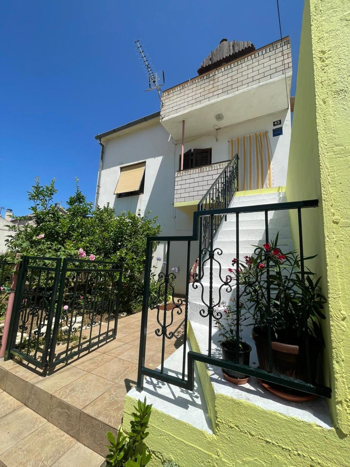 Apartments Bilic Vis Extérieur photo